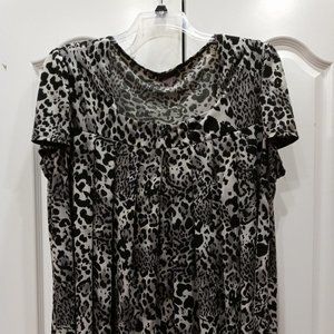 JONDEN Plus EUC Black&White Pleated Top